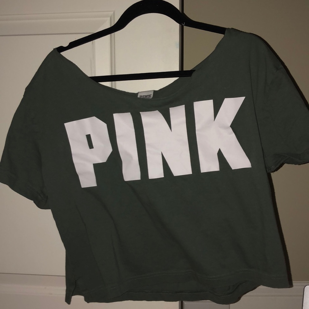 green crop top